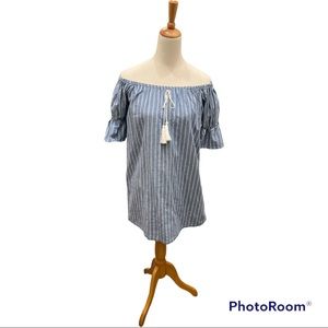 Adorable pinstripe chambray and white a-line mini dress off the shoulder Medium